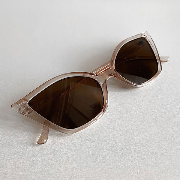 عینک گربه ای