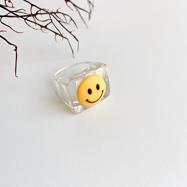 انگشتر اسمایل شیشه ای
