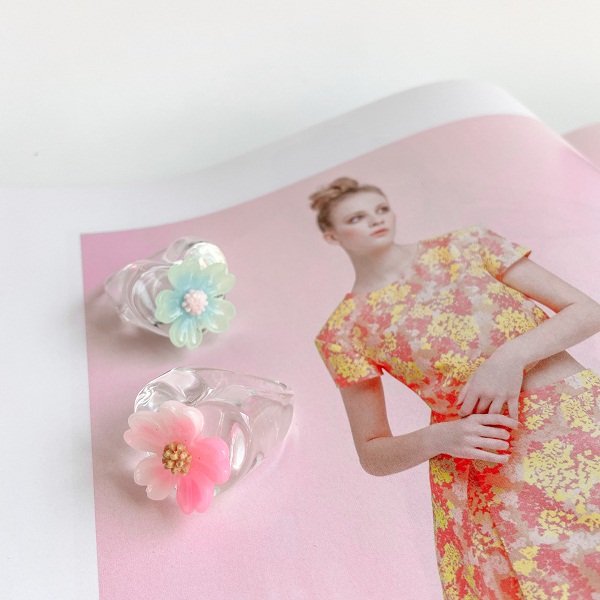 انگشتر  شکوفه شیشه ای