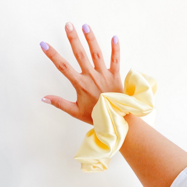 اسکرانچی زیپ‌ دار زرد