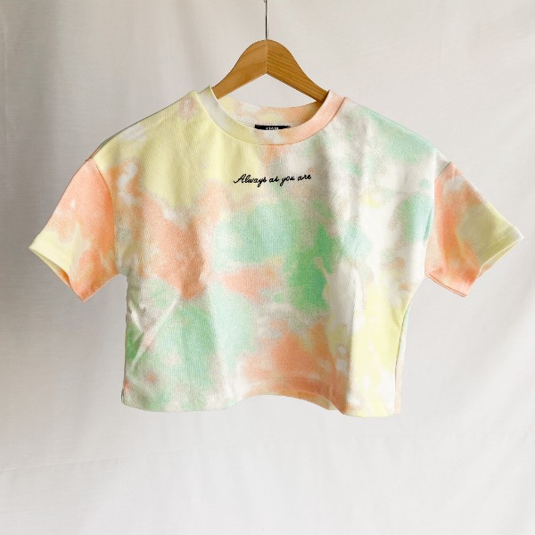 کراپ شرت ابر و بادی