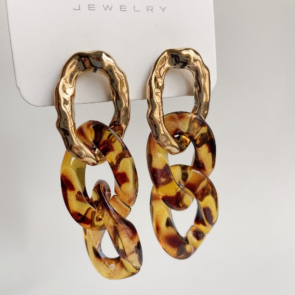 گوشواره زنجیری طرح پلنگی