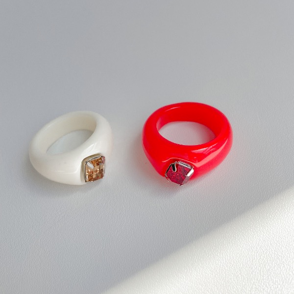 انگشتر تک نگین