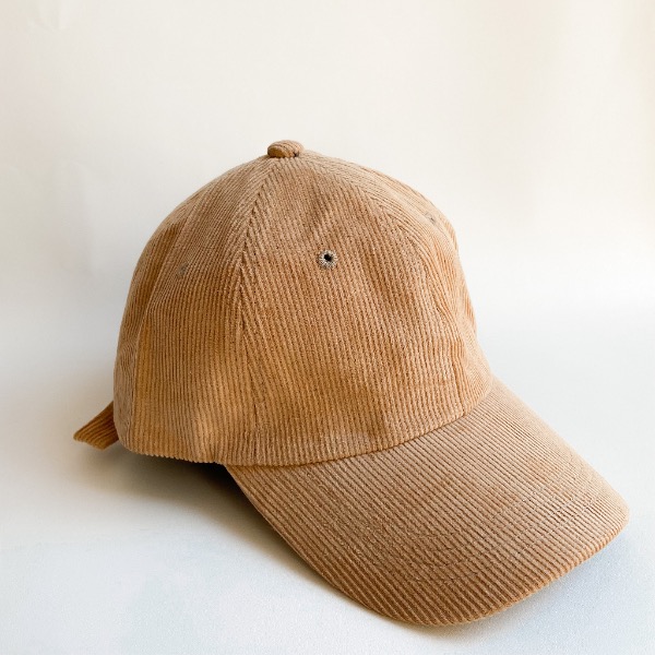 کلاه بیسبالی کبریتی کرم