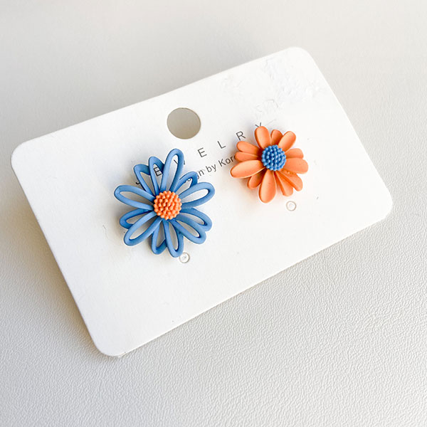 گوشواره بابونه آبی