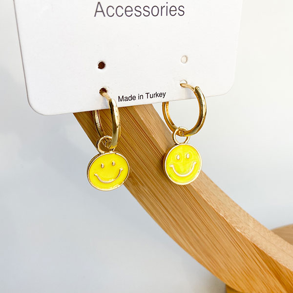 گوشواره اسمایل زرد